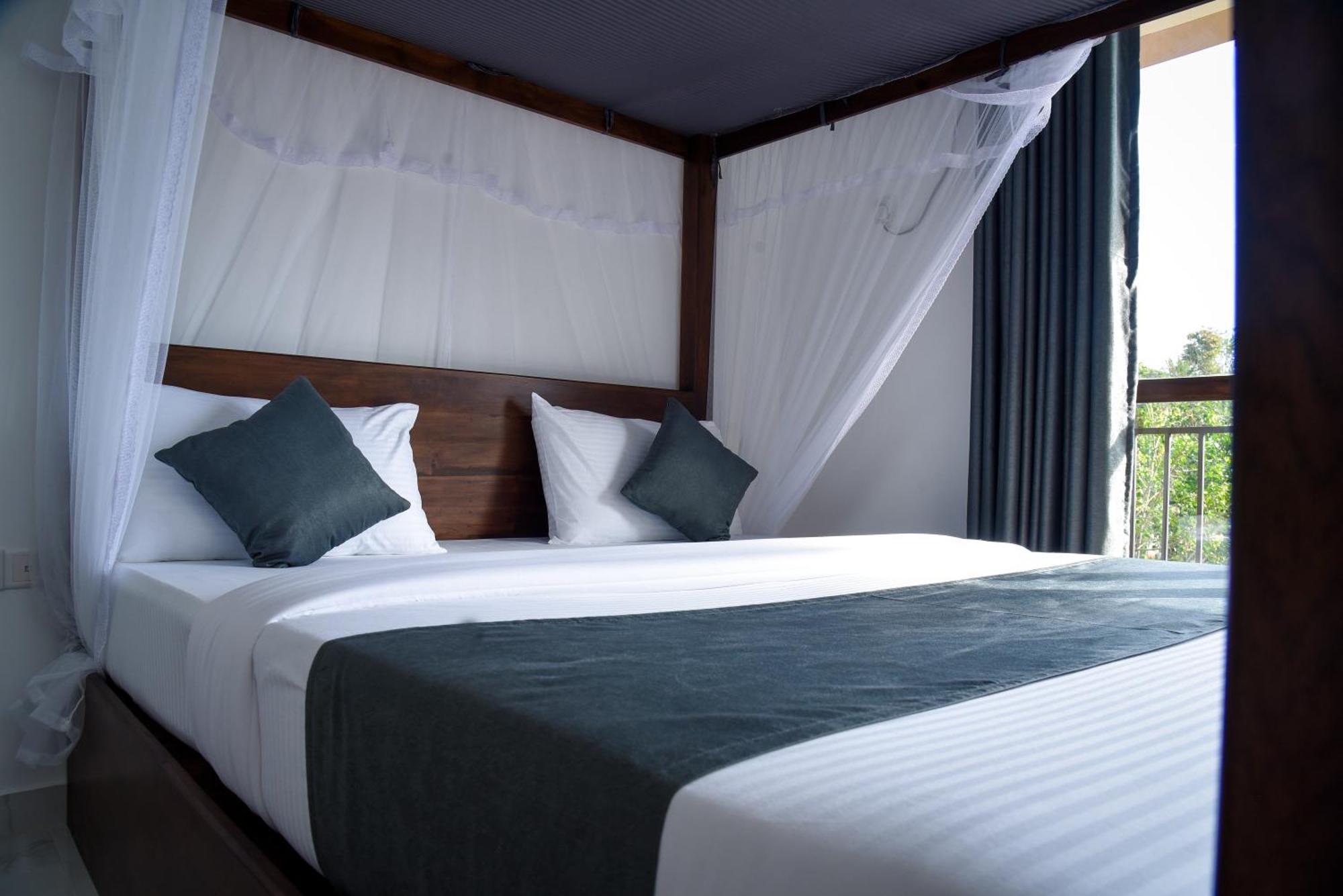 Ever Breeze Ella Hotel Ngoại thất bức ảnh