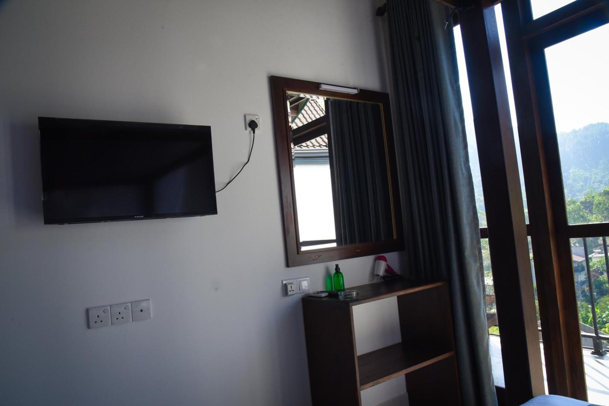 Ever Breeze Ella Hotel Ngoại thất bức ảnh