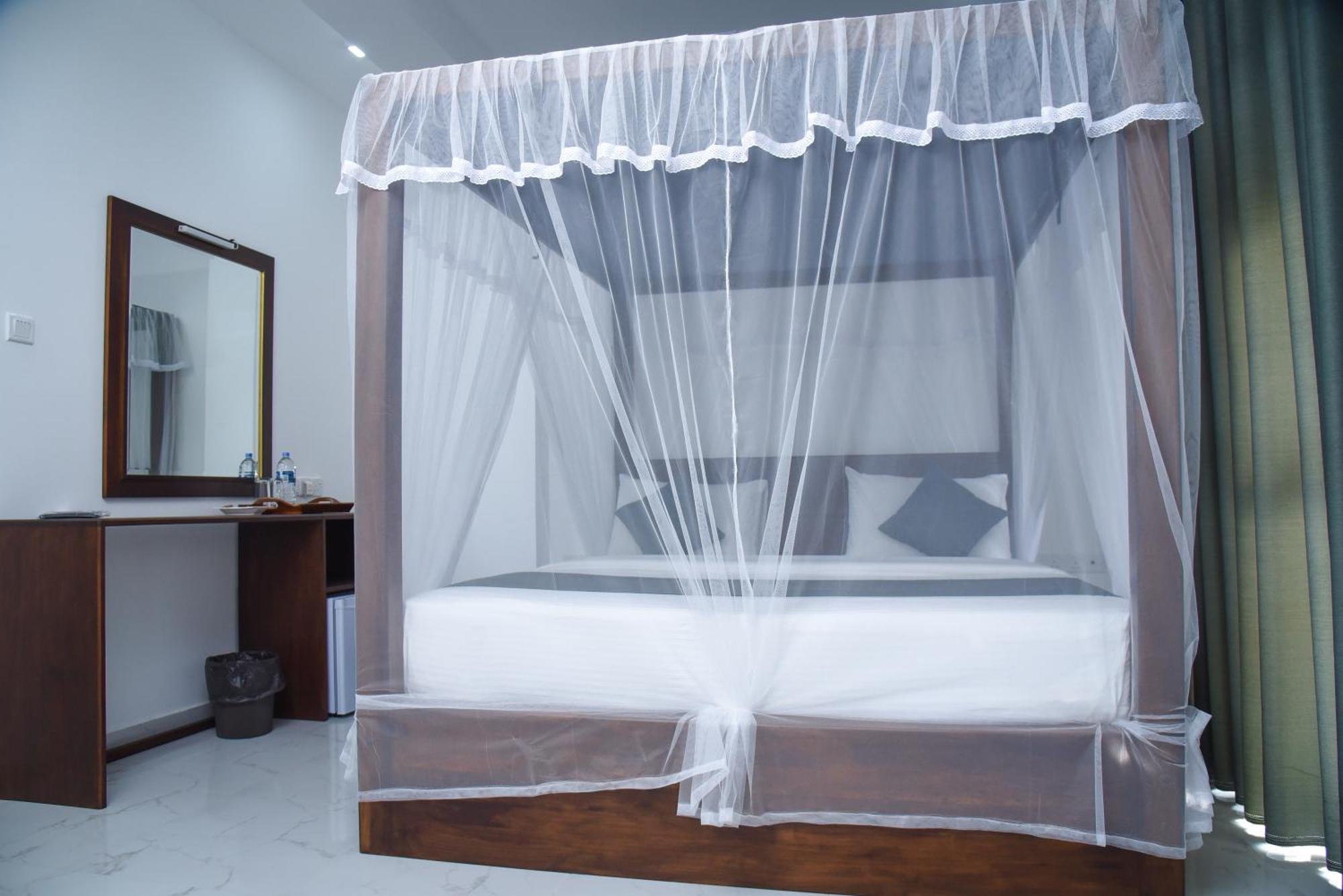 Ever Breeze Ella Hotel Ngoại thất bức ảnh