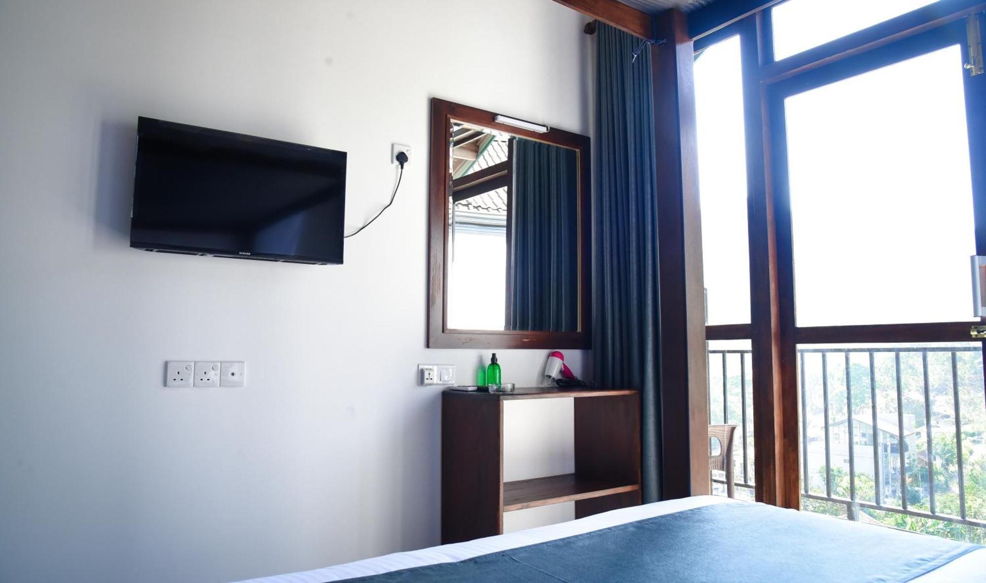 Ever Breeze Ella Hotel Ngoại thất bức ảnh